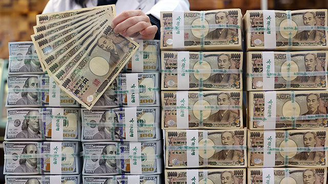 엔/달러환율 160엔→155엔…<br>“일본 정부·일본은행 개입 가능성” 기사 이미지