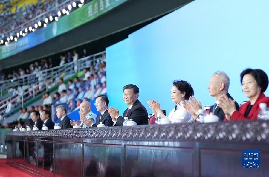 개막식에 참석한 시진핑 주석과 펑리위안 여사. (출처: 중국CCTV)
