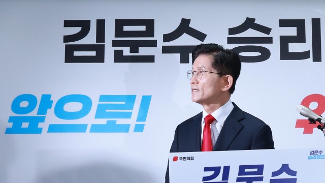 “손 떼라” “한심한 모습”…‘단일화’ 놓고 김문수·지도부 내홍 격화
