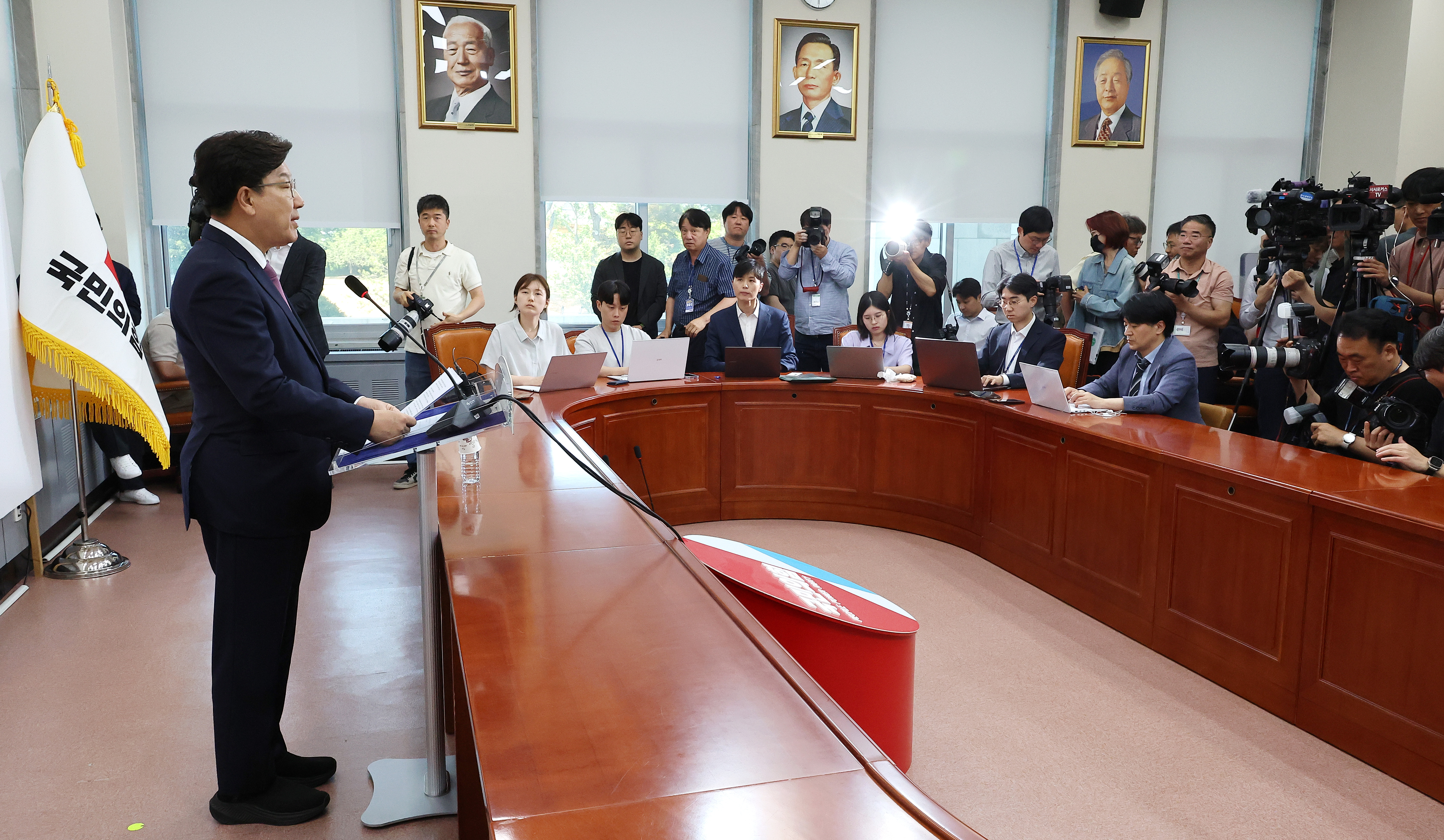 권성동 고별 기자회견…“비상계엄이 대선 최대 패착”