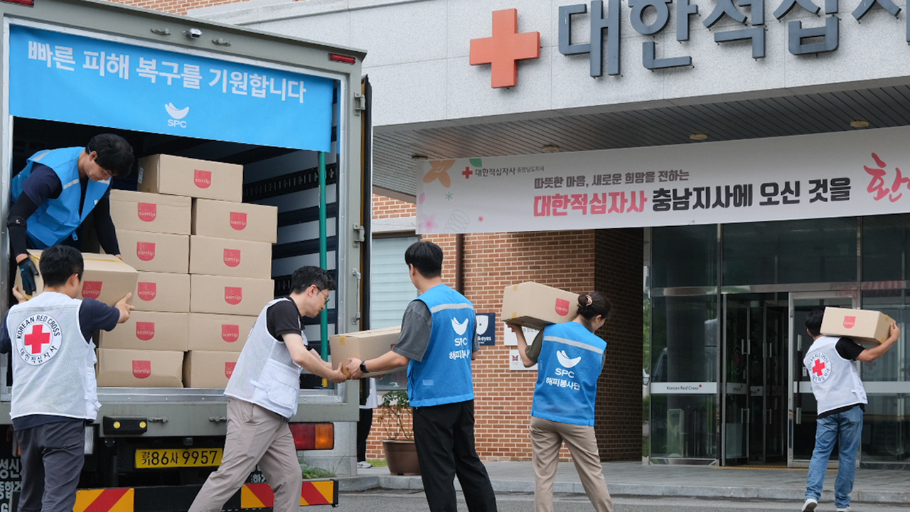 식품·유통기업들, 호우 피해지역에 빵·라면·생수 등 구호품 지원