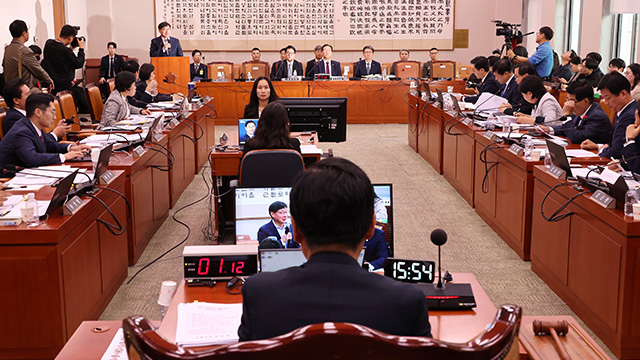 ‘명태균 리스트’ ‘검찰청 술자리 회유’…국감 마지막 날 법사위 날선 공방