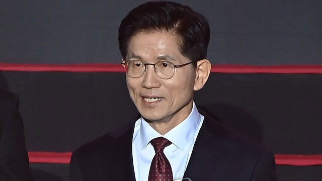[속보] 김문수, 국민의힘 21대 대통령 선거 후보로 <br>선출