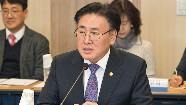 유상임 장관 “SKT 결과 6월 말…위약금 면제, 결과 보고 판단”