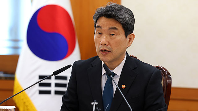 [속보] 이주호 대행 “딥페이크 등 선거 위법행위, <br>무관용 원칙으로 대응”