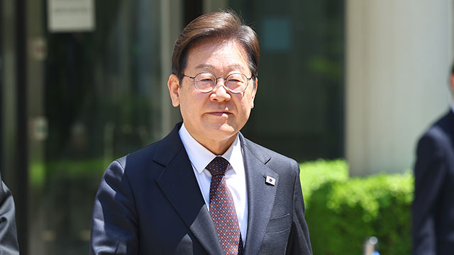 [속보] 법원, 이재명 ‘위증교사’ 2심 재판도 연기