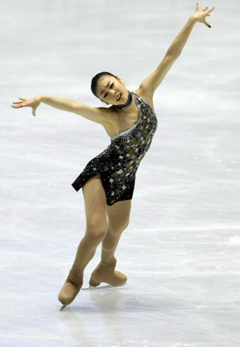 4일 일본 도쿄 요요기 제1체육관에서 열린 '2009 ISU 그랑프리 파이널'에 출전한 피겨퀸 김연아가 쇼트 프로그램에서 매력적인 표정연기를 선보이고 있다.