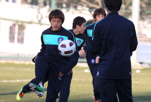 터키 국가대표팀과의 평가전을 앞두고 터키에 입성한 축구 국가대표팀 홍철이 7일 새벽(한국시간) 터키 이스탄불  벨레디예시 경기장에서 훈련하고 있다.