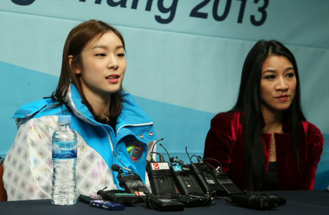 평창 동계 스페셜올림픽 폐막식 아이스쇼를 앞둔 김연아가 5일 오후 용평돔에서 취재진 질문에 답하고 있다.