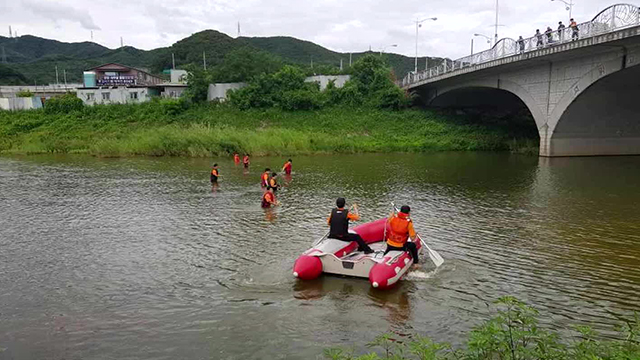 곤지암천서 초등생 2명 물에 빠져…1명 구조·1명 사망