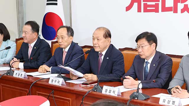 황우여 “연금 모수·구조개혁 병행해야”…나경원 “모수개혁이라도 먼저”