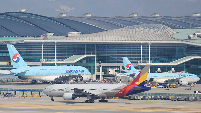 인천공항, ‘오물풍선’으로 한 때 마비…인천행 항공편 무더기 회항·지연