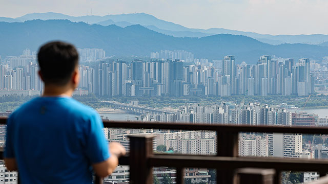 지난달 서울 아파트값 상승률 1.27%…약 6년 만에 최대폭