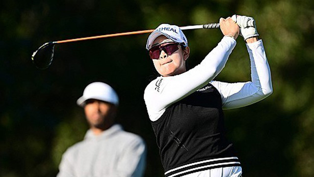 체력 훈련 집중했다는 김아림, LPGA 개막전 첫날 7언더파 선두