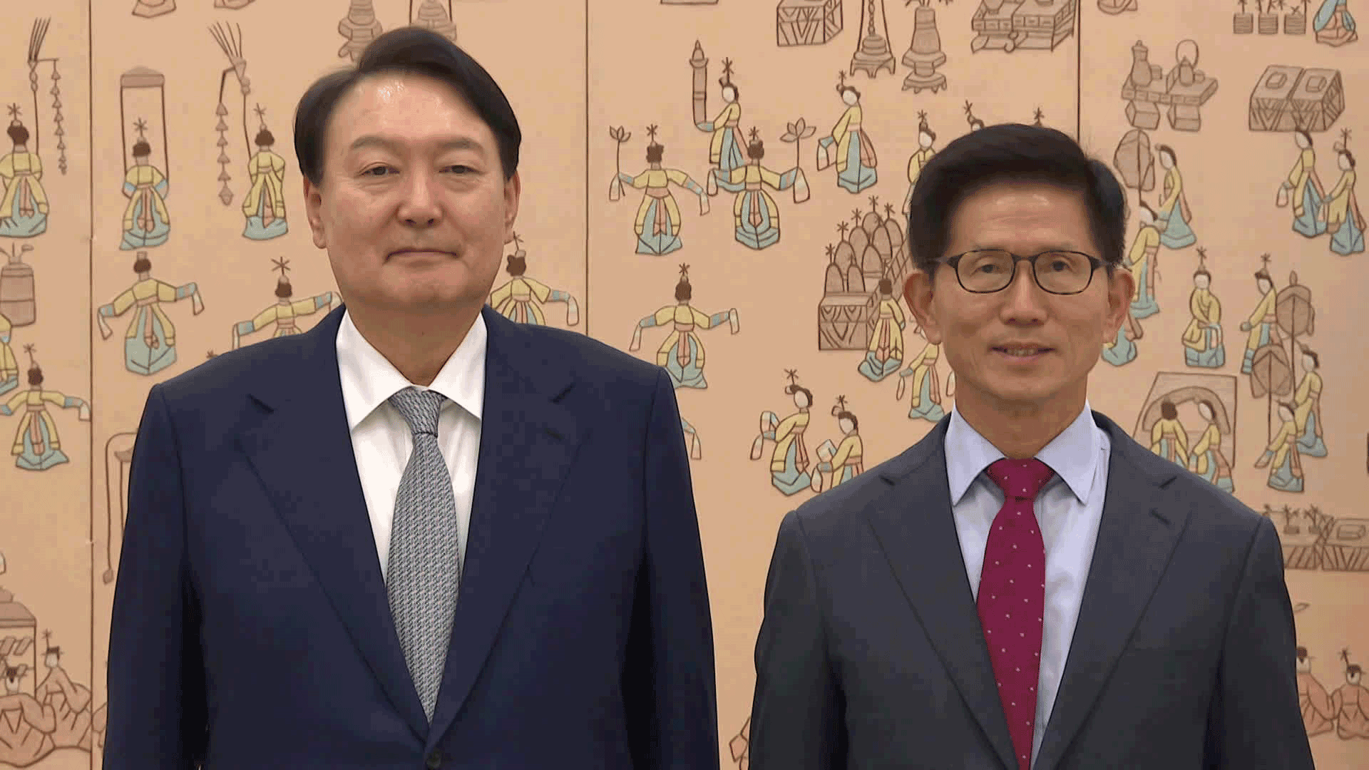민주당, ‘비화폰’ 통화내역 공개 요구…“위장 탈당 쇼 국민 기만”