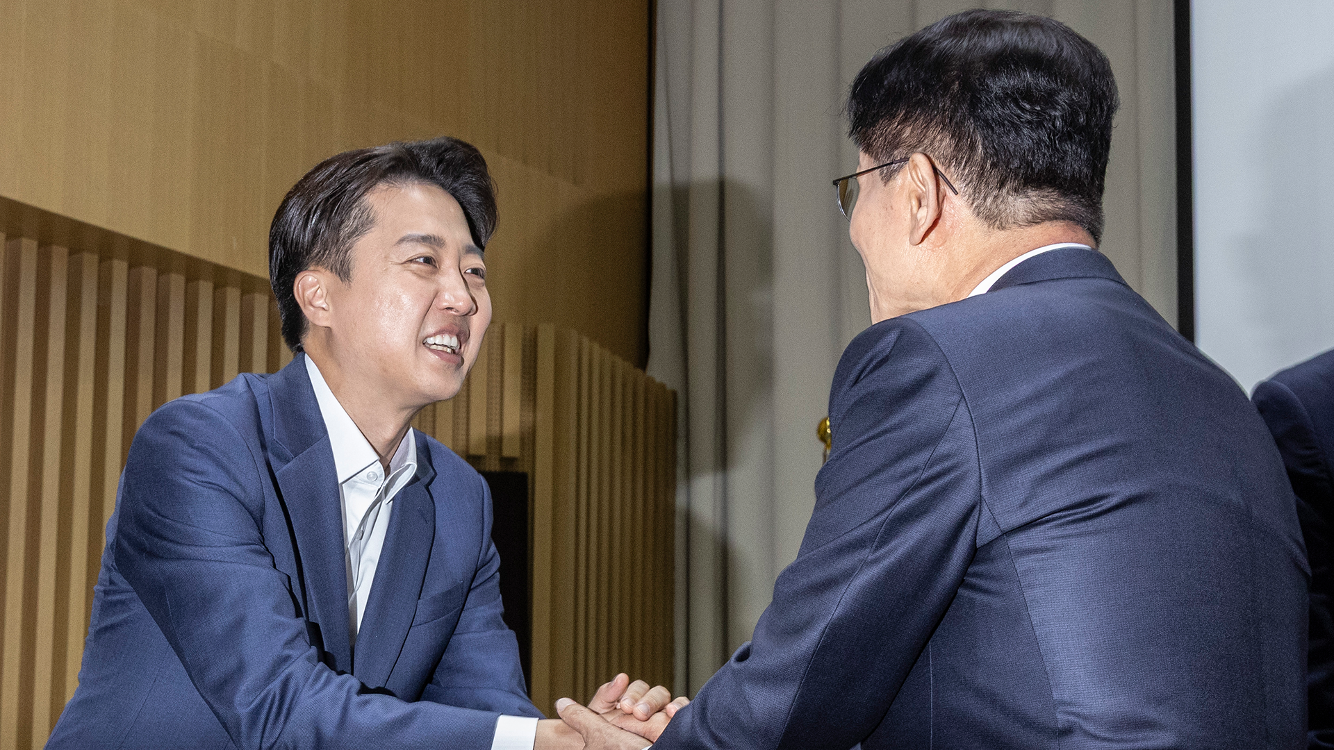 오세훈 토론회서 만난 김문수·이준석…세대별 공약 경쟁도