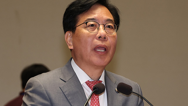 송언석, 김민석 공개한 출입국기록 “원본 자료라 보기 어려워…해명 바뀌었다”