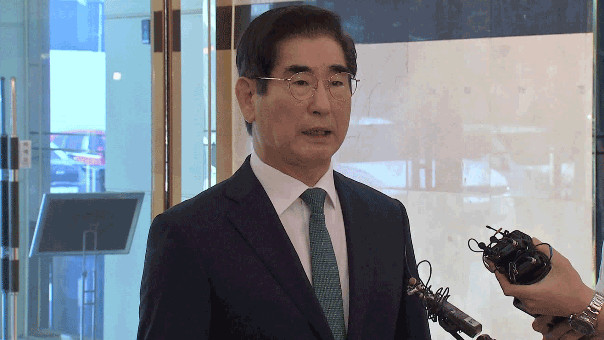 법원, 김용현 전 국방부 장관 추가 구속영장 발부
