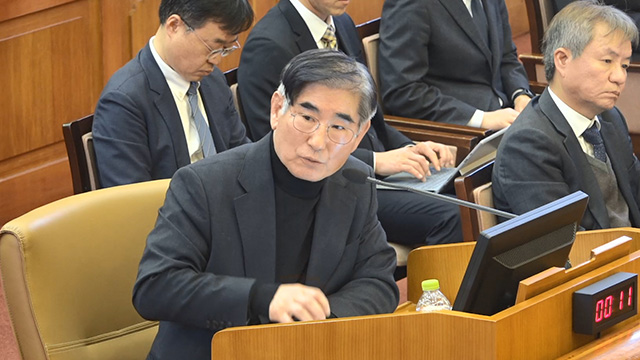 [속보] 법원, 김용현 전 국방부 장관 구속영장 발부