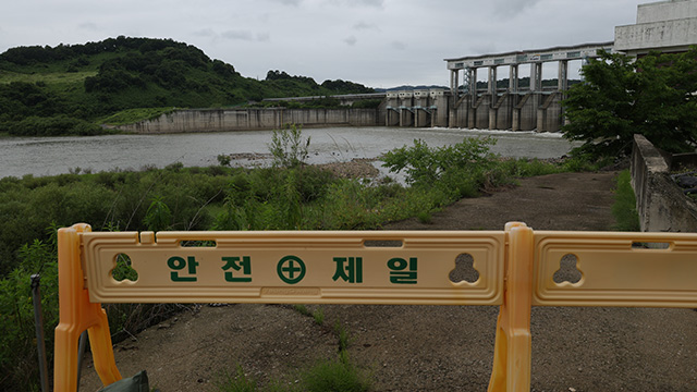 필승교, 행락객 대피 수위 도달…“北 황강댐 방류 추정”