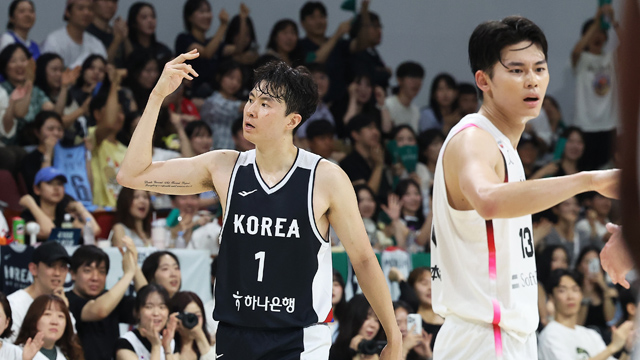 경기력에 투지도 만점…한일전 코트 지배한 ‘에이스’ 이현중