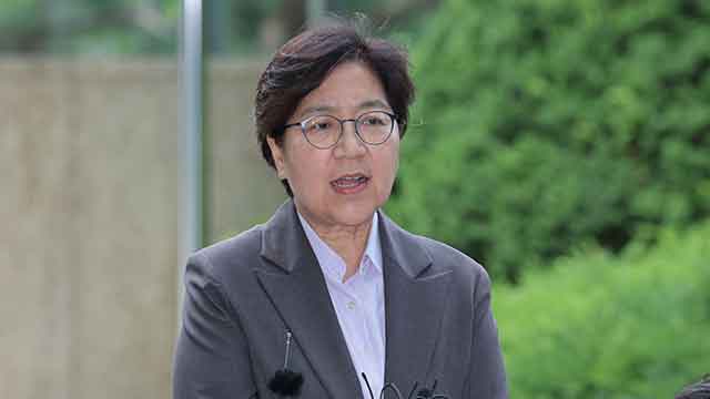 국힘 “정은경, 주식 자료 제대로 안 내”…고성 오가다 정회