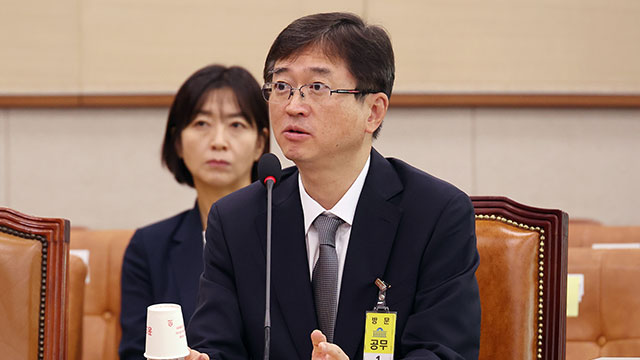 여야, 오영준 헌법재판관 청문회서 ‘이 대통령 재판·정당해산’ 공방