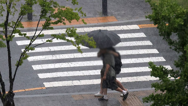 내륙 곳곳에 내일까지 소나기…낮 최고 35℃