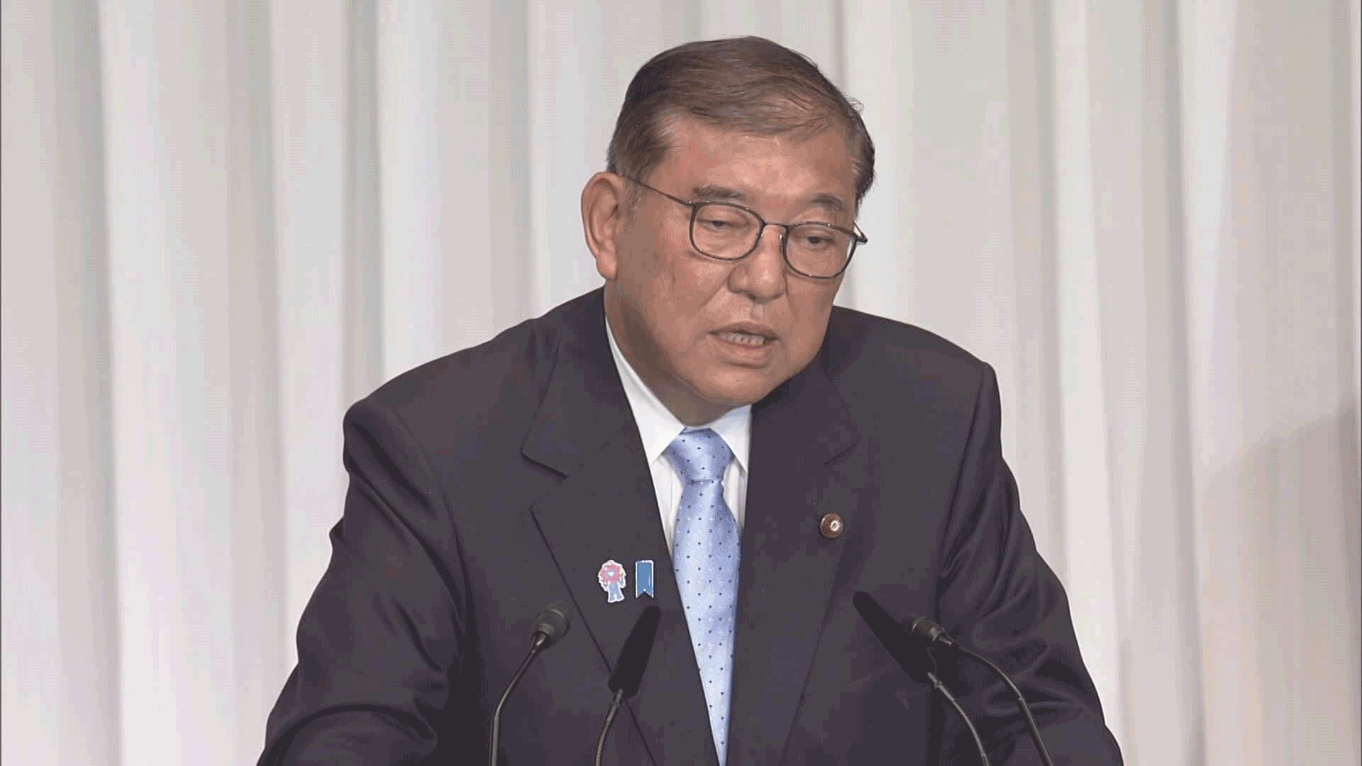 Japan's ruling camp loses majority