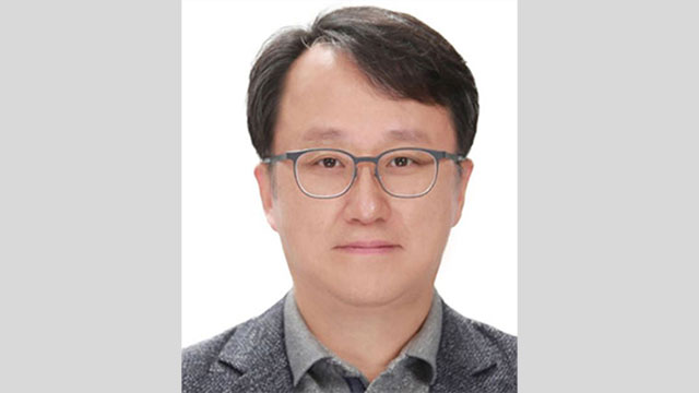 ‘계엄옹호’ 등 논란 강준욱 대통령실 국민통합비서관 사퇴