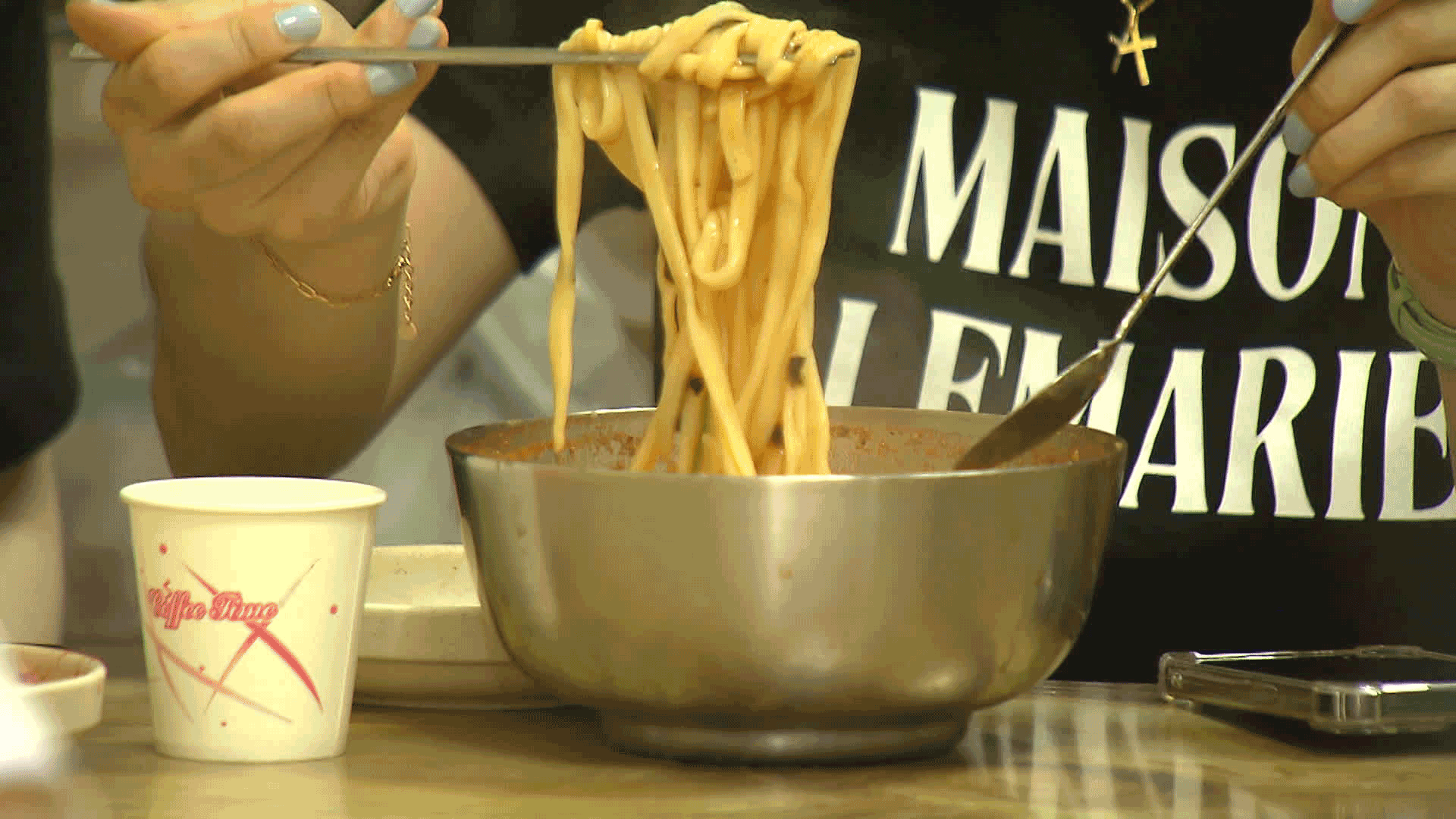 “바가지 피해서 왔어요”…휴가지도 ‘가성비’ 열풍