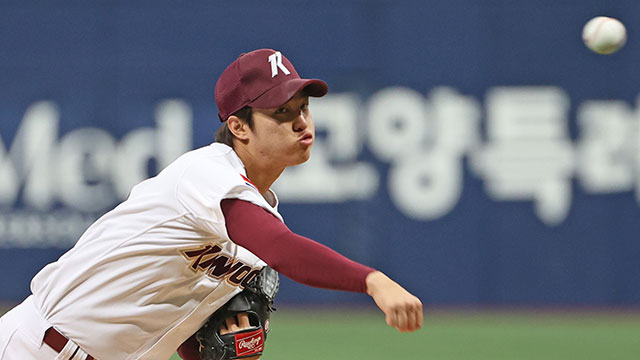 ‘벌칙 펑고 훈련 중 부상’ 키움 안우진 수술 결정…“재활에 1년 소요”
