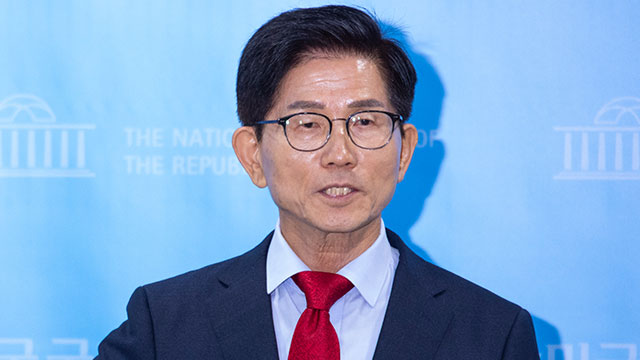 김문수, 김건희 구속에 “헌정사에 유례없는 폭거”
