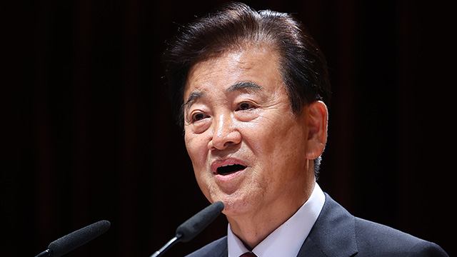 정동영 통일부장관 “北체제 인정…흡수통일 추구 안해”