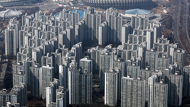 서울 아파트값, 한 주 만에 상승폭 둔화…“매수 관망세 지속”