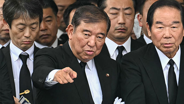 이시바 일본 총리, 퇴진 압박에도 지지율 상승세