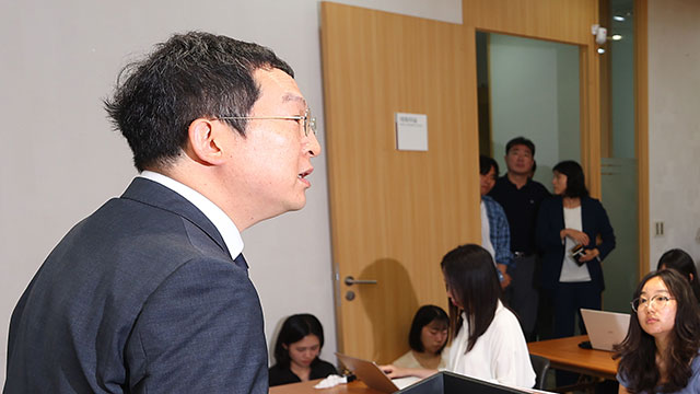 해병특검, ‘이종섭 도피 의혹’ 법무부 전 인사단장 소환