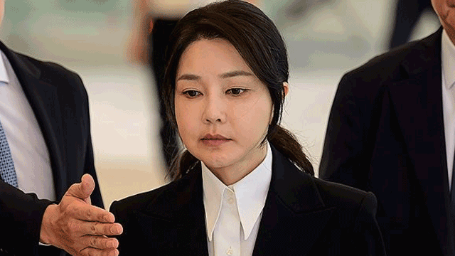 [단독]김건희 여사, 특검 조사 당일 대면 진료 신청…“정신건강 좋지 않아”