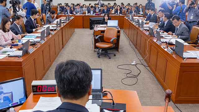 여야, 환노위서 노란봉투법 두고 이견…“충분히 숙의” , “일방적 추진”