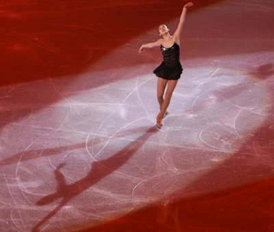 '피겨 퀸' 김연아가 9일 오전 밴쿠버 퍼시픽 콜리시움에서 열린 2009 국제빙상경기연맹(ISU) 4대륙 피겨선수권대회 갈라쇼에서 멋진 연기를 선보이고 있다. 