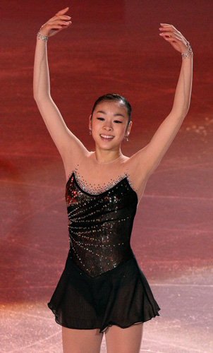 '피겨 퀸' 김연아가 9일 오전 밴쿠버 퍼시픽 콜리시움에서 열린 2009 국제빙상경기연맹(ISU) 4대륙 피겨선수권대회 갈라쇼에서 멋진 연기를 선보이고 있다. 