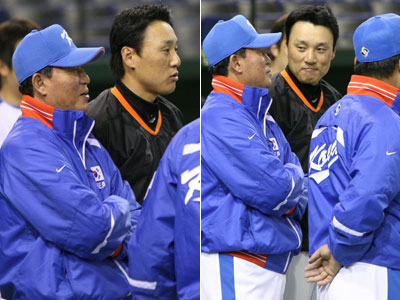 3일 일본 도쿄돔에서 WBC 대한민국 야구 대표팀과 일본 프로야구 요미우리 자이언츠의 연습경기 전, 요미우리 이승엽과 김인식 야구 대표팀 감독이 대화를 하고 있다. 