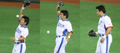 3일 일본 도쿄돔에서 WBC 대한민국 야구 대표팀과 일본 프로야구 요미우리 자이언츠의 연습경기 전, 대표팀 추신수가 수비 훈련 중 공을 놓치고 있다. 