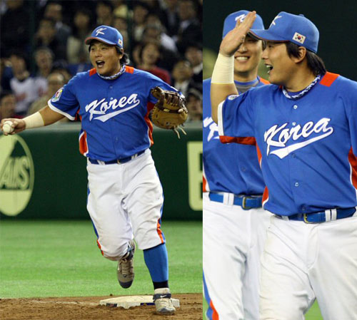  9일 도쿄돔에서 열린 WBC 아시아라운드 한국과 일본의 결승전. 1-0으로 승리한 후 김태균이 환호하고 있다. 