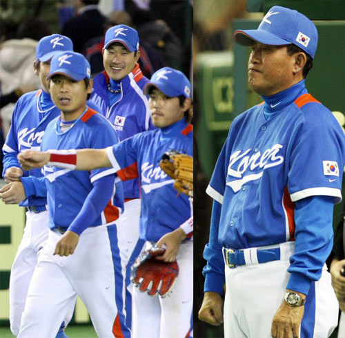   9일 도쿄돔에서 열린 WBC 아시아라운드 한국과 일본의 결승전. 김인식 감독이 선수들을 바라보고 있다. 한국이 1-0으로 승리. 