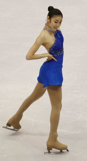 '피겨퀸' 김연아가 16일 오전(한국시간) 뉴욕주 레이크플래시드 '1980 링크'에서 열린 ISU 그랑프리 5차 대회 '스케이트 아메리카' 여자싱글 프리스케이팅 경기에서 멋진 연기를 펼치고 있다. 